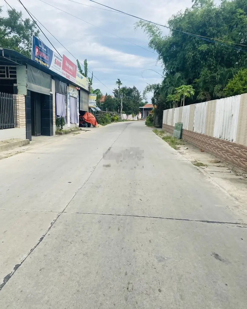 Cần bán gấp lô đất cạnh trạm thu phí đường ô tô thông chỉ 650tr
