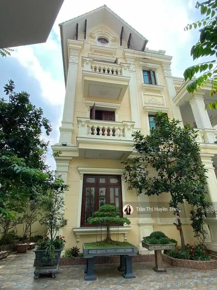 Biệt thự sân vườn 302m xuân đỉnh, đi bộ công viên hoà bình, không gian thoáng rộng, văn minh, 19 tỷ