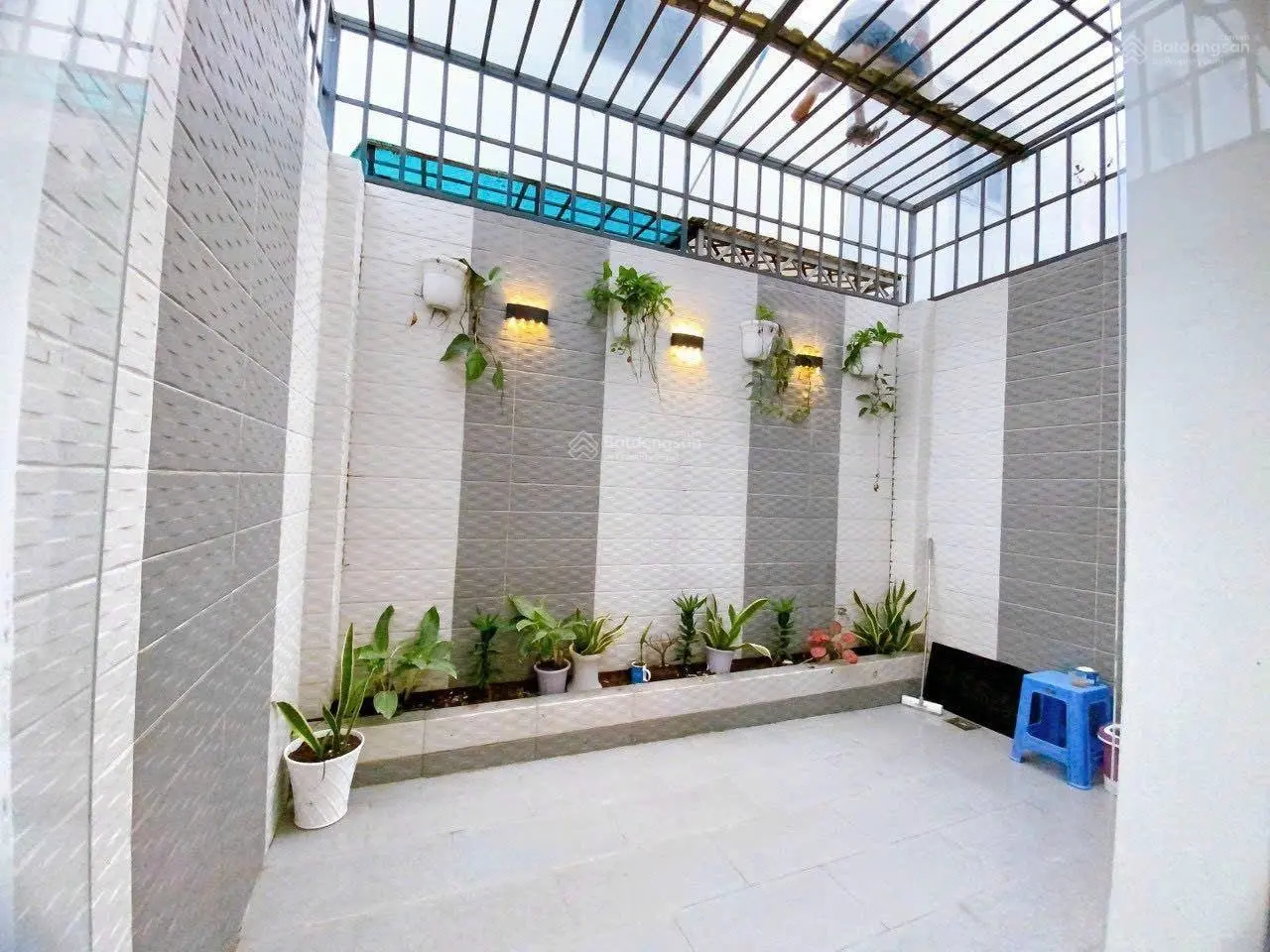 Nhà phố 3 lầu MT đường 20m Huỳnh Thị Đồng, TT Nhà Bè