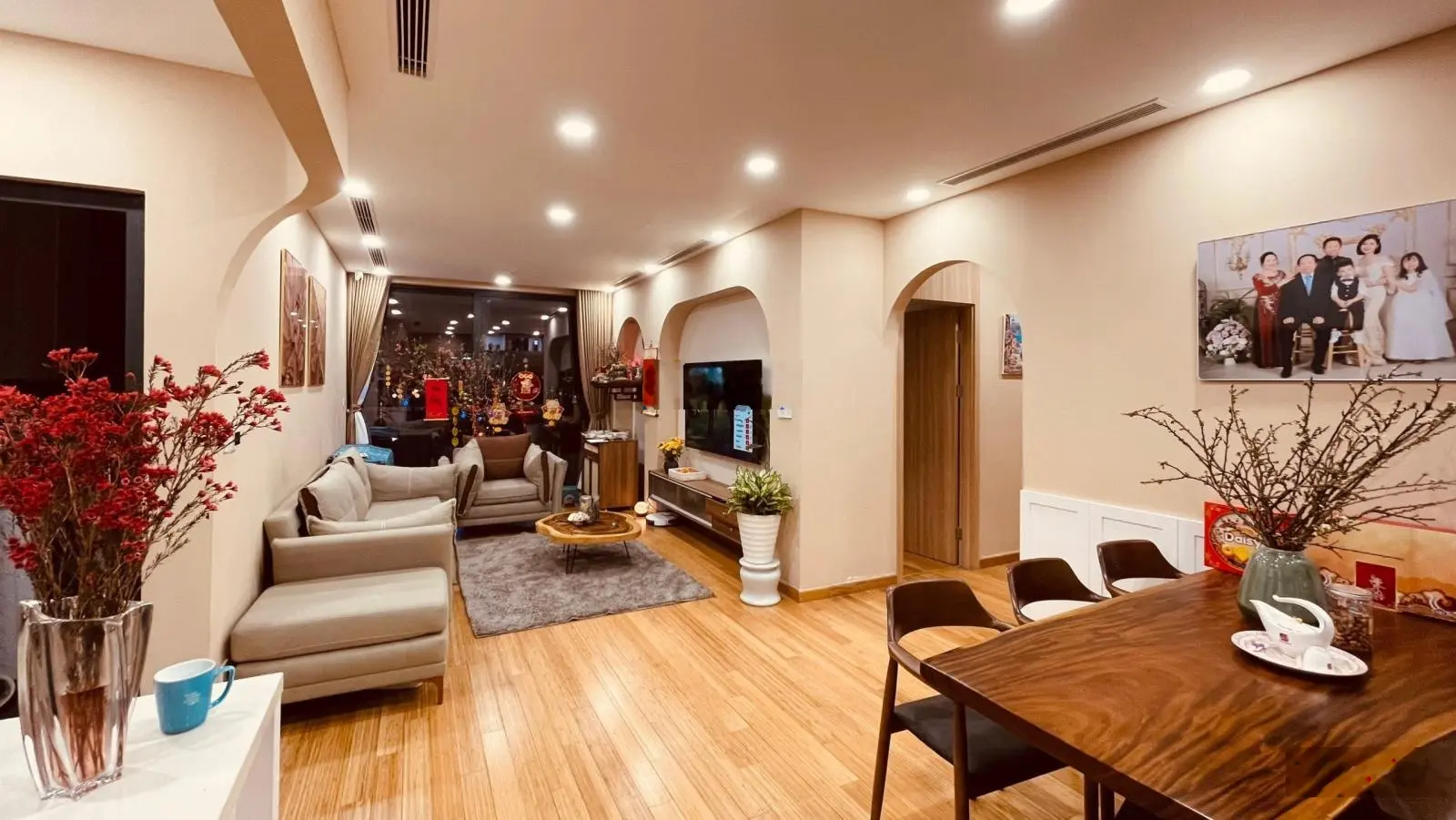 Chính chủ bán căn góc Golden Palace - Mễ Trì tháp A 105m2 3PN2VS tầng trung, ban công ĐN giá 5.6 tỷ
