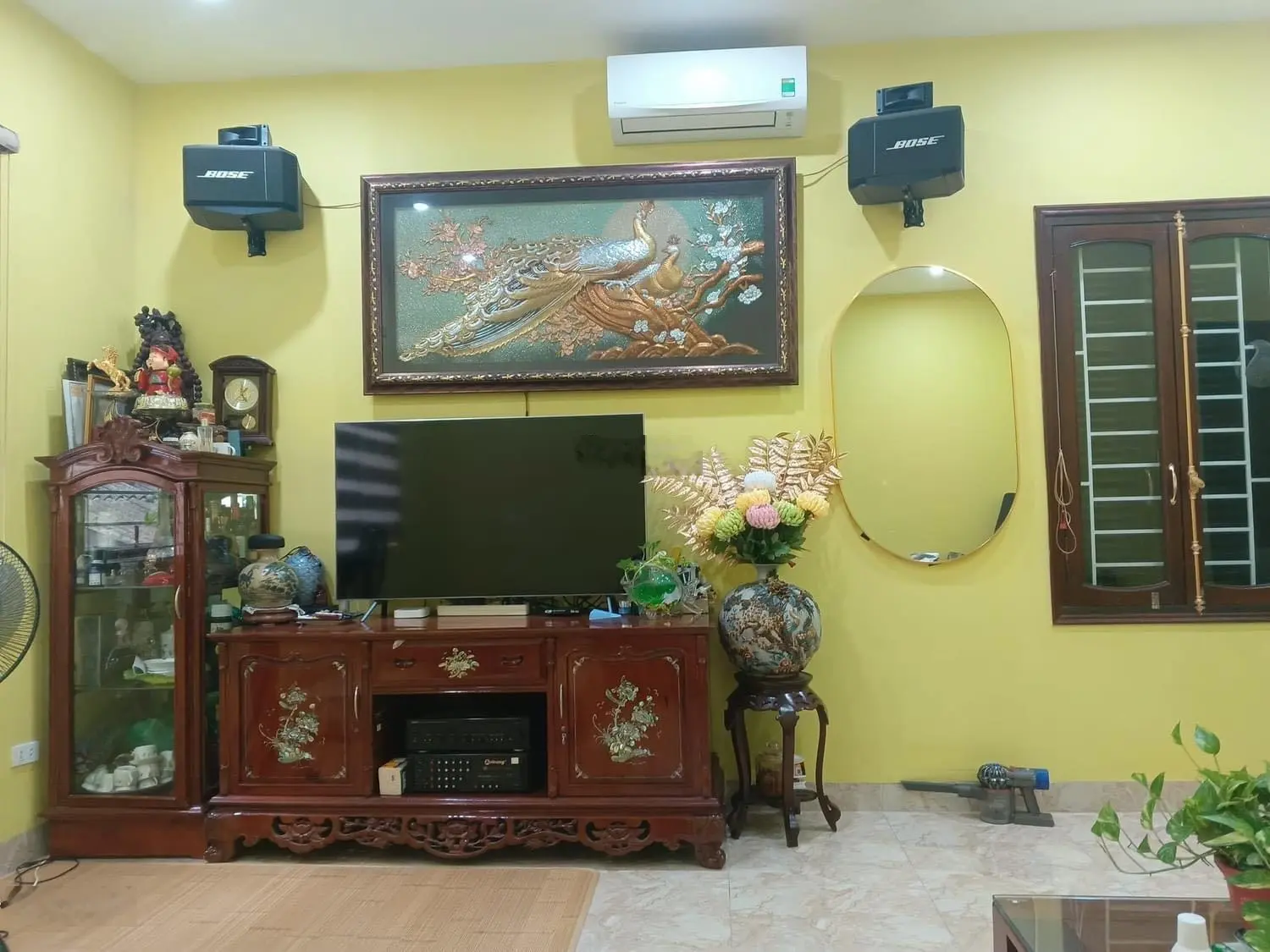 Bán nhà lô góc tại Kim Mã - Ngõ thông - full nội thất - giá nhỉnh 8 tỷ