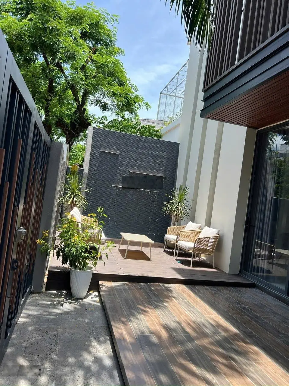BÁN Biệt thự đơn lập Mỹ Gia 1 góc 2 mặt tiền - 4PN, nội thất xịn. Mua nhà gọi Lena 0932 890 ***