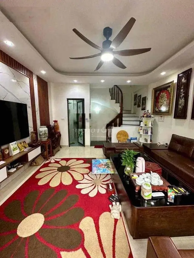 Phân lô ngõ ô tô tránh, phố Đại Cát, Bắc Từ Liêm, 40m2, 5 tầng, MT4.5m, ở cực đẹp, giá nhỉnh 6 tỷ