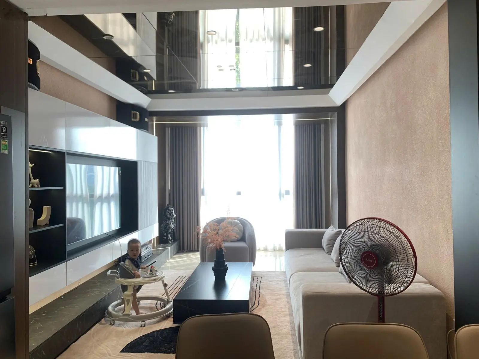 Đền Lừ mặt phố giá trong ngõ,vị trí đẹp ko quy hoạch.55m2+7 tầng+thang máy+dòng tiền 50tr/th*20,8tỷ