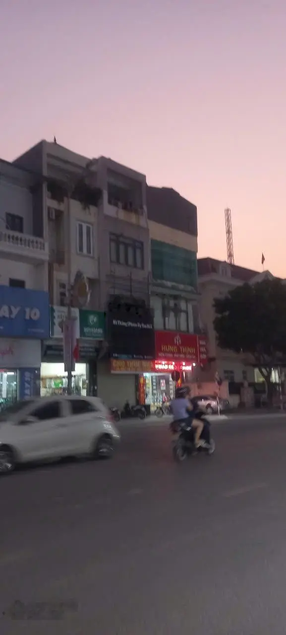 Nhà mặt phố Đản Dị kinh doanh vô đối 90m2x2T, 16.6 tỷ 0976 285 *** có thương lượng