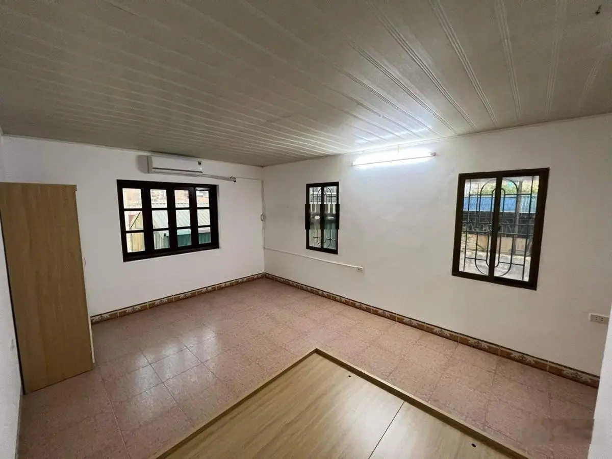 Bán nhà riêng Nguyễn Chí Thanh, Đống Đa. Phân lô vuông vắn, 2thoáng, 55m, 5tầng, 8p ngủ, dt 30tr/th