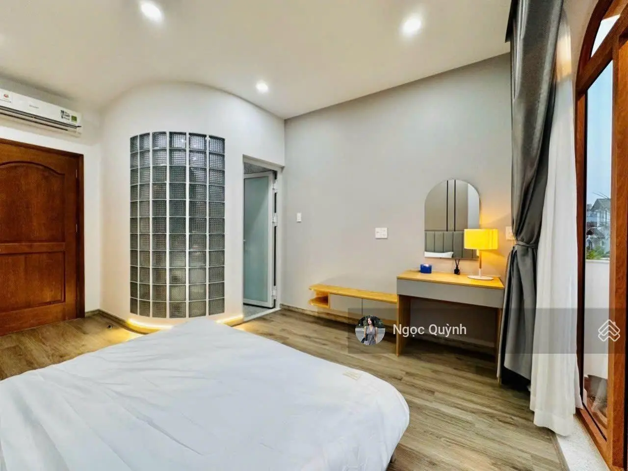 Bán căn hộ dịch vụ 72m2 Đặng Văn Ngữ P10 Phú Nhuận, giá 7 tỷ 500 sổ riêng. LH 0902631003 Quỳnh