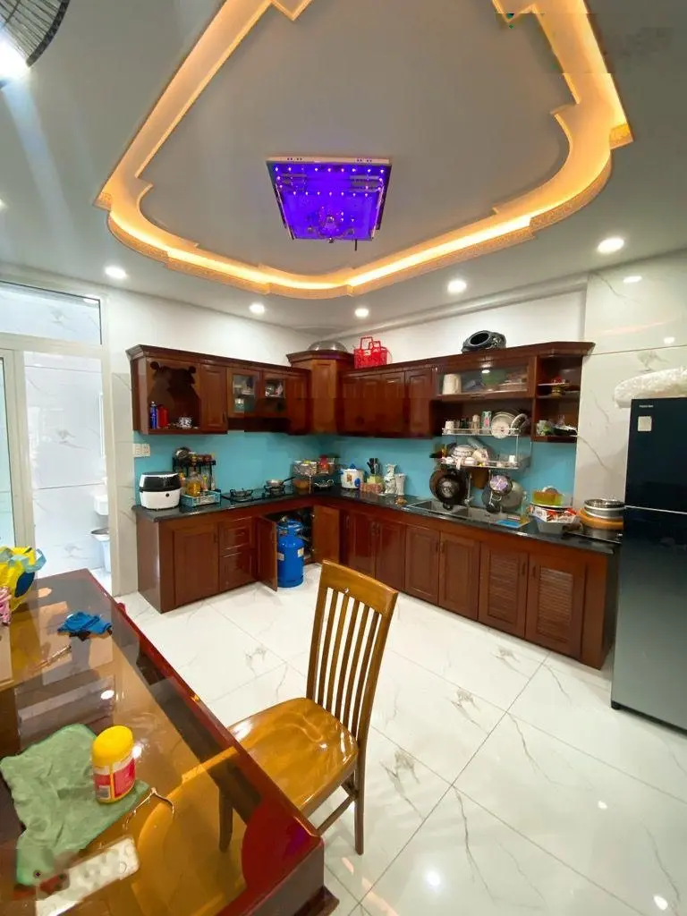 Bán nhà 4 tầng, siêu phẩm Dương Bá Trạc P. 1, Quận 8, xe hơi tận cửa, 5PN, chỉ 8,x tỷ (TL)