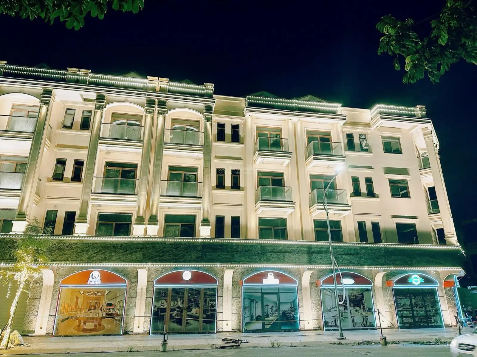 Chính chủ bán Shophouse Him Lam Thường Tín, đường 24m Tỉnh lộ 427B, DT : 90m2, MT: 5m. Chỉ 21,x tỷ