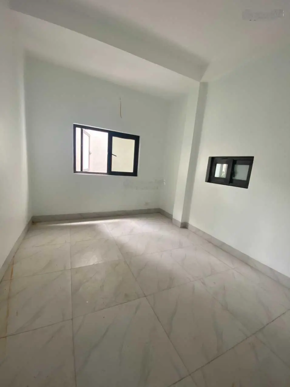 Nhà ở ngay, diện tích rộng 50m 3 tầng, gần Vũ Lăng Ngũ Hiệp, giá chỉ 4.2 tỷ