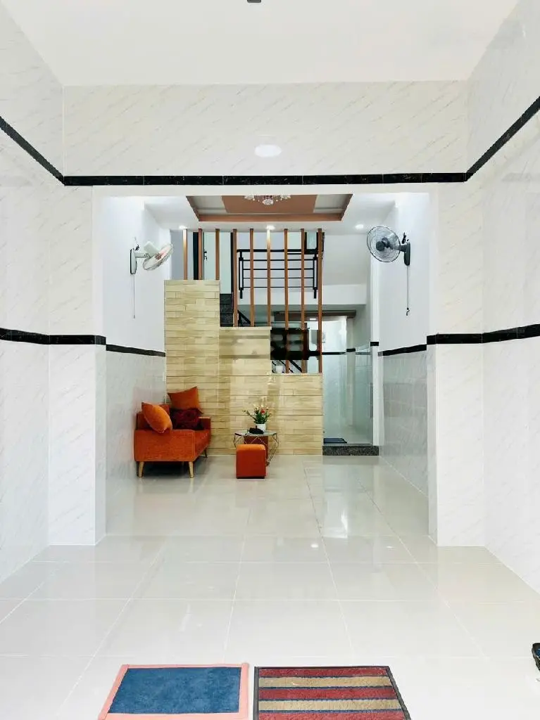 Bán nhà mặt tiền tth 09, gần bệnh viện q12, 50m, 2 tầng, chỉ 5.05tỷ