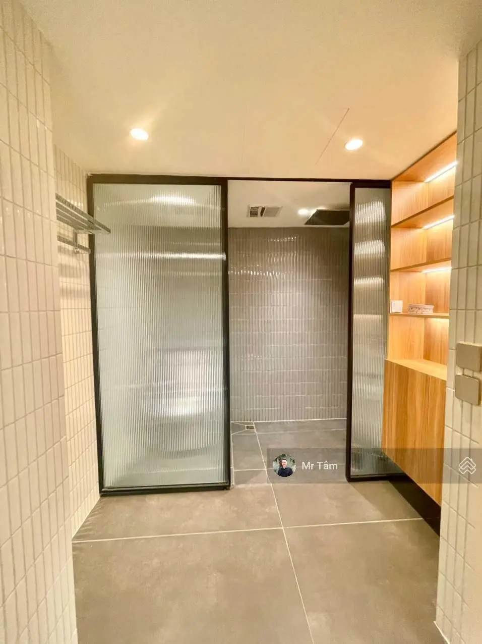 Chính chủ bán CH 3 ngủ The Light, CT2 Viettel Trung Văn, Tố Hữu, DT 130m2, giá 5,7 tỷ, TT như sau