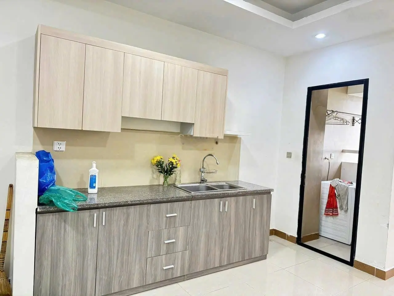 Ngượp bank bán rẻ căn hộ ĐỨC KHẢI có Sổ hồng 63m2 2,2ty