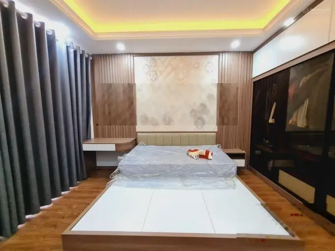 Bán nhà Thái Thịnh - Đống Đa, hai mặt tiền ô tô đỗ cửa 54m2 6T 6m mặt tiền, 10 tỷ có TL