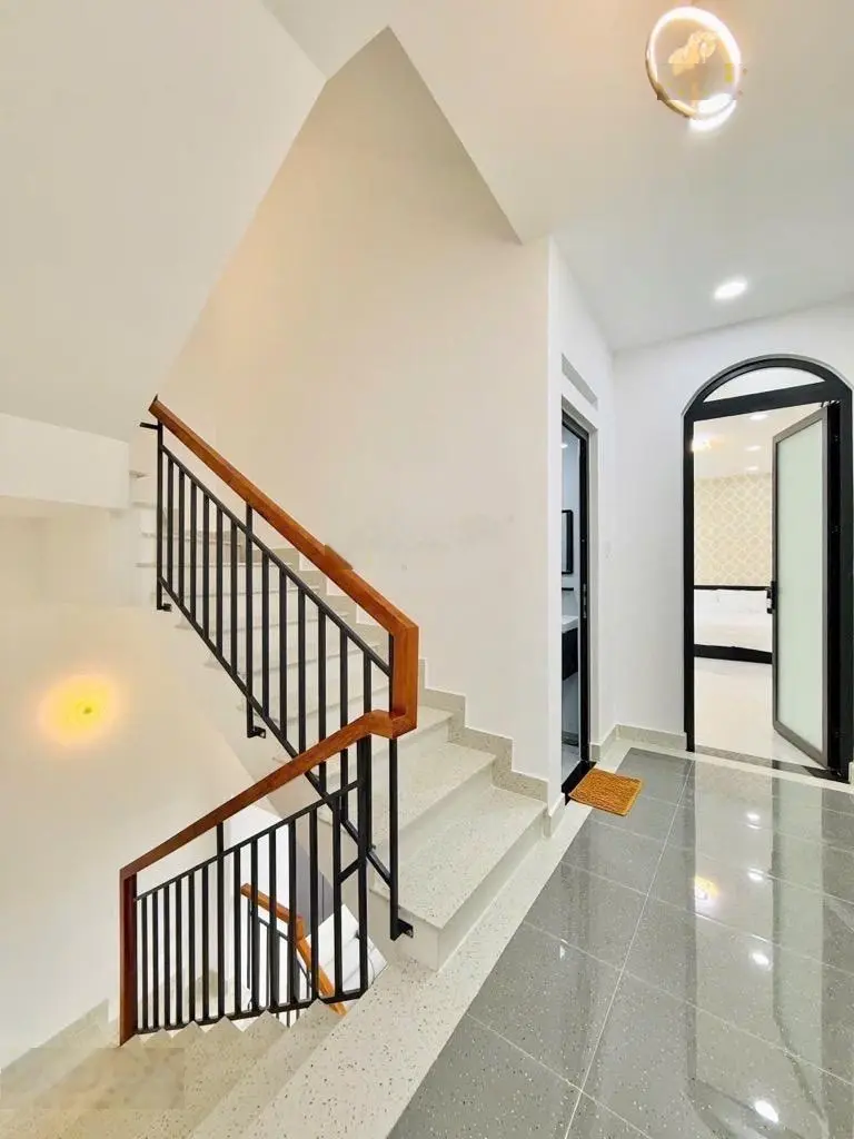 Gần chợ An Nhơn GV-nhà mới đẹp ở ngay-full nội thất-50m2-4tầng-4pn-Lê Đức Thọ P17 GV-chỉ 6,05 tỷ TL