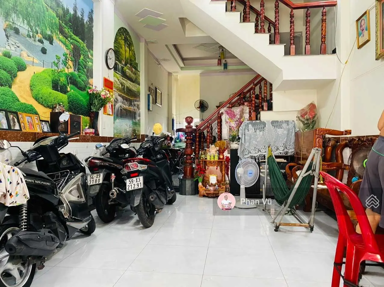 Nhà SHR. Hoàn công 2 lầu trệt. 4 p ngủ. Đ. Nguyễn Du - Dĩ An