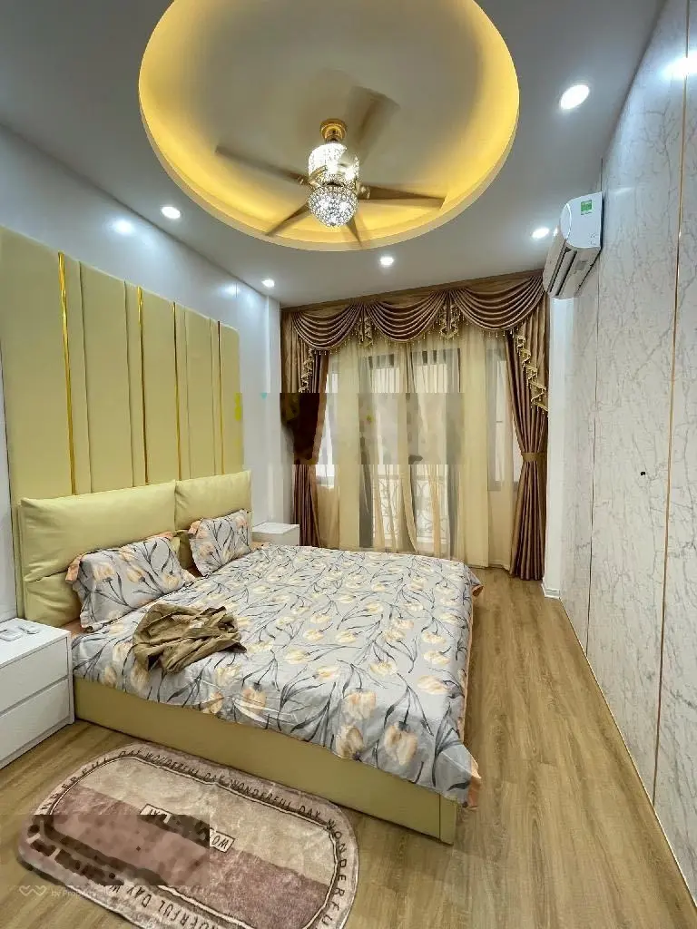KHÁCH XEM ĐEM THEO TIỀN SIÊU PHẨM ĐẶNG TIẾN ĐÔNG - NHÀ ĐẸP KHÔNG TỲ VẾT