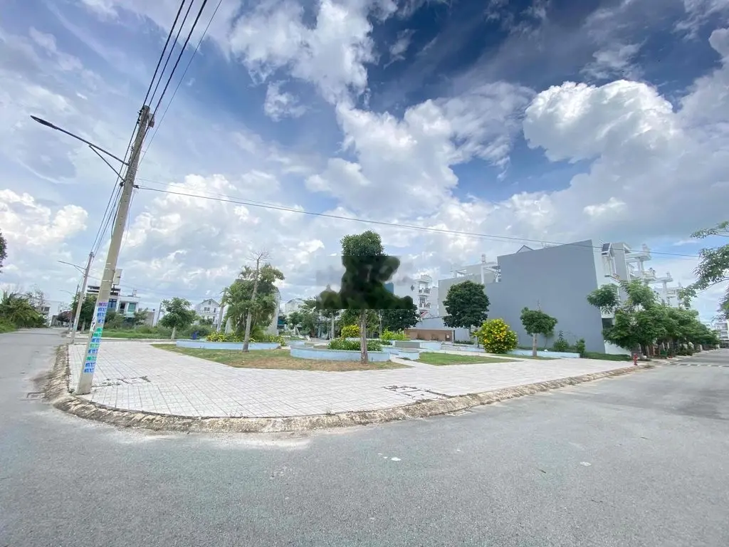 Bán nhà giá 1,35 tỷ, diện tích 91 m2, tại Mỹ Hạnh Bắc, Huyện Đức Hòa, Long An