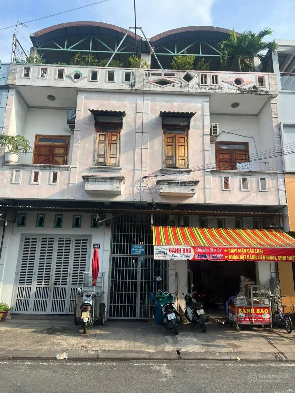 Bán gấp nhà và dãy trọ kinh doanh buôn bán thu nhập cao giá rẻ
