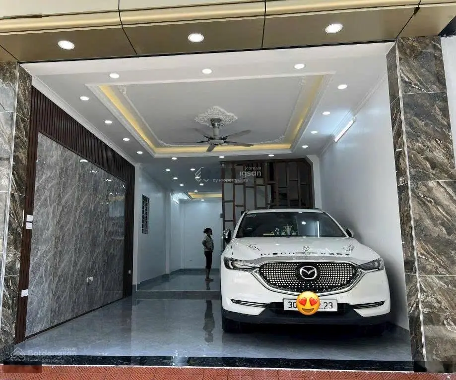 Nhà Tứ Hiệp 35m2, mới xây, Ô tô đỗ cổng, kinh doanh