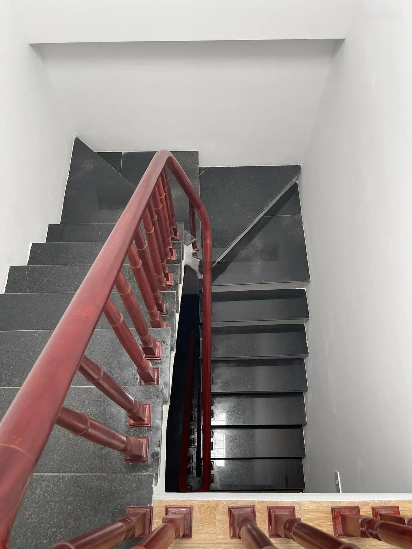 Bán nhà phố Bùi Xương Trạch, Thanh Xuân 45m2 x 6 tầng, MT 4,5m giá 6,8 tỷ