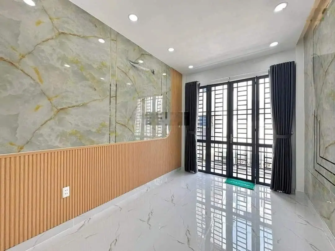 Xoay vốn bán gấp nhà DT: 53m2/3tỷ9. Kỳ Đồng, Phường 3, Quận 3, HXH 5m, sổ riêng gần Coop food