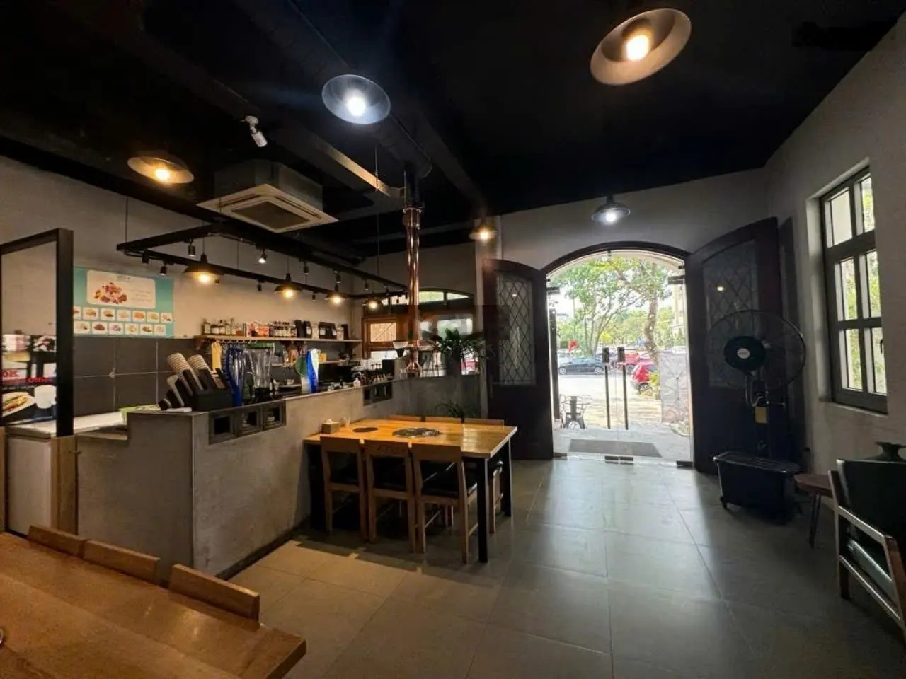 Bán Nhà hàng, Biệt thự Phong Lan Vinhome Riverside Long Biên, diện tích 216m2, giá 97 tỷ