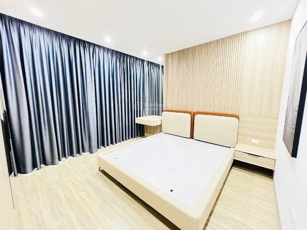 Bán nhà riêng tại Tư Đình - nhà mới 6 tầng thang máy ô tô, đầy đủ nội thất xịn, diện tích rộng