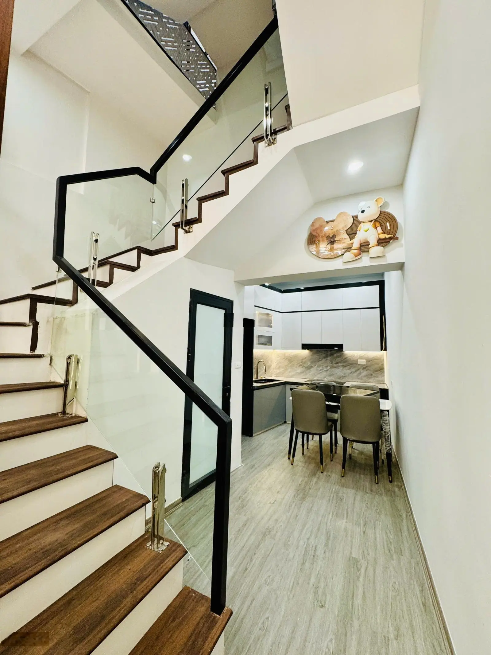 Gấp! Nhà đẹp Phú Thượng - Tây Hồ 43m2, 3 tầng, 3PN giá chỉ 7.x tỷ thương lượng - Siêu hiếm