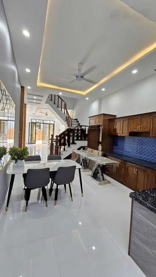 Bán gấp nhà vừa xây xong giá thương lượng 2 tỷ 750 ở Thuận Giao
