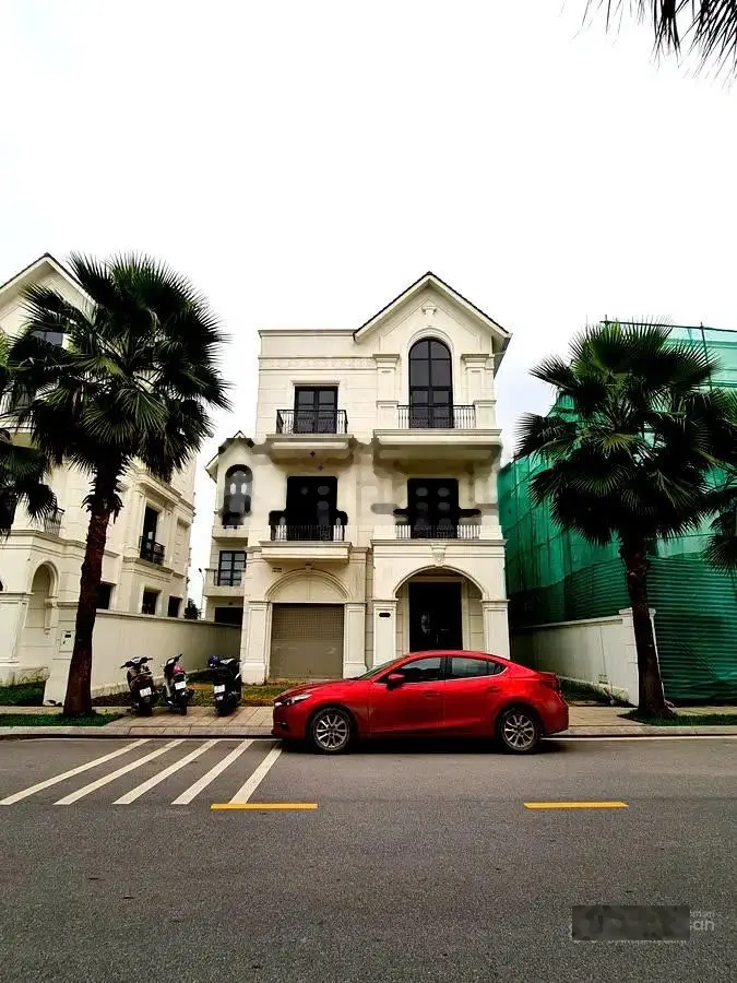 Bán biệt thự mặt hồ 24.5ha Vinhomes Ocean Park, KD đa dạng, không gian sống lý tưởng, 274m2, 88 tỷ