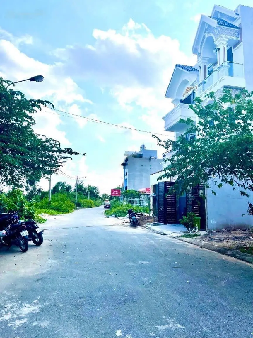 Bán lô đất 64m2 (4x16m), Hẻm 1/ Bưng Ông Thoàn, P. Phú Hữu, Tp Thủ Đức giá 3,580 tỷ Lh 0974 244 ***