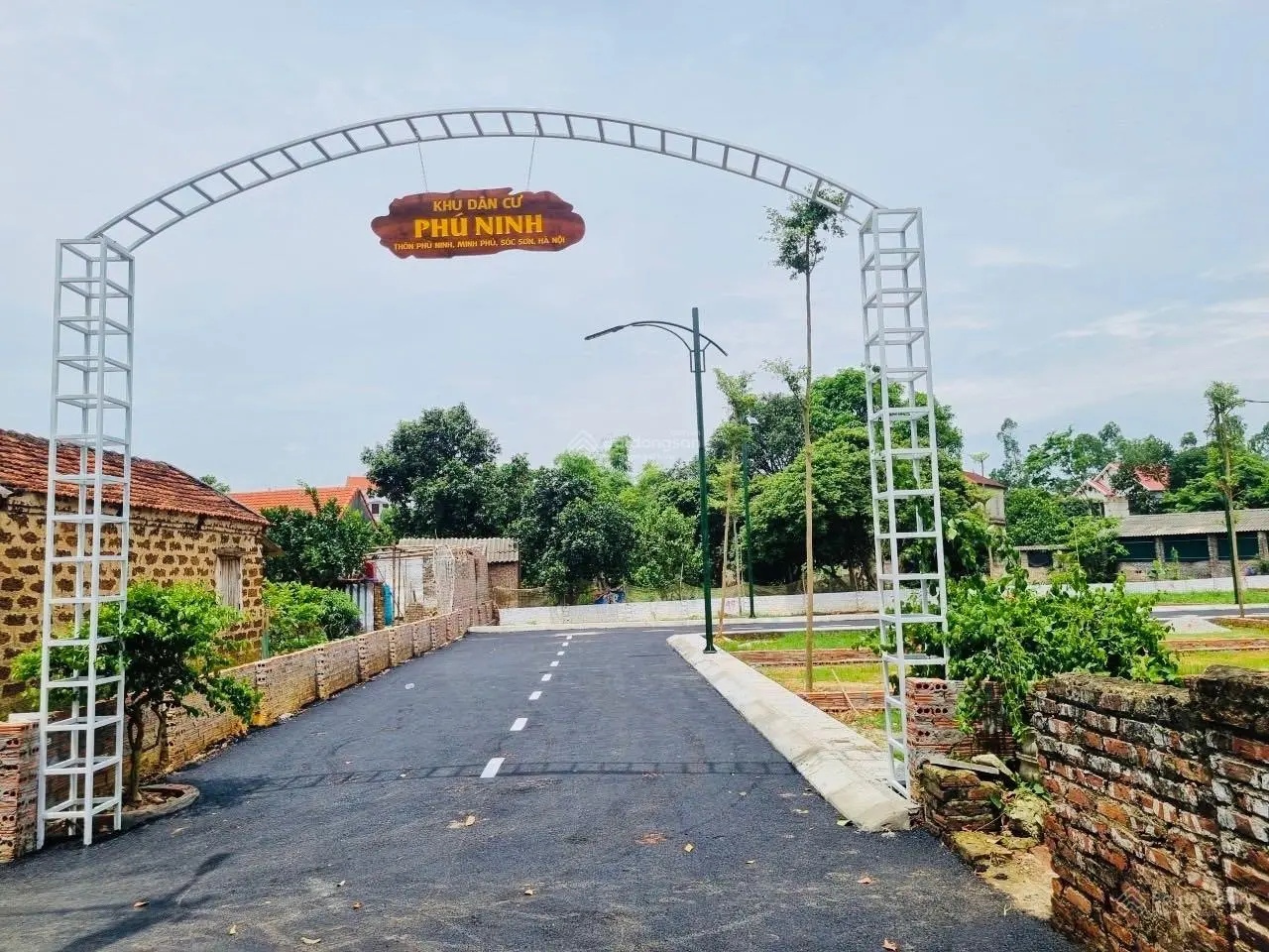 Chính chủ cần bán đất lô góc diện tích 75m2 đường 2 xe tải tránh ở Phú Ninh, Minh Phú, Sóc Sơn