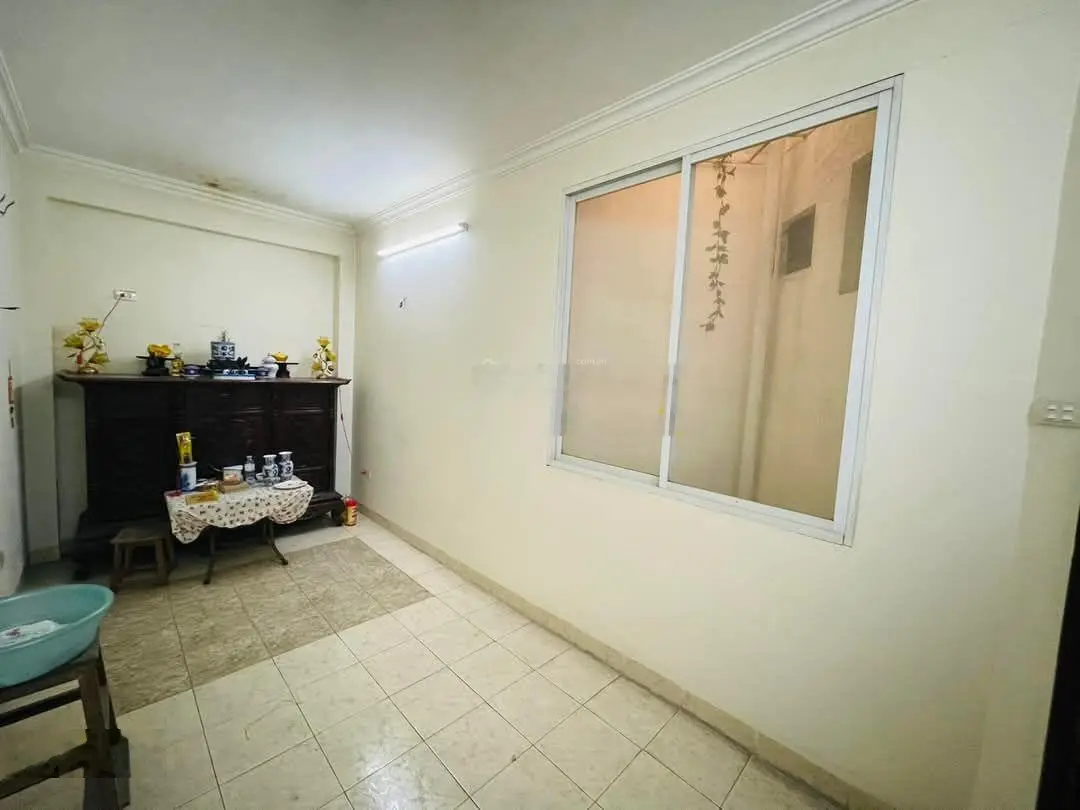 Bán nhà mặt phố - Lê Đại Hành - mở VP, kinh doanh đỉnh - Hai Bà Trưng DT 42m2, 5tầng. Giá 30 tỷ