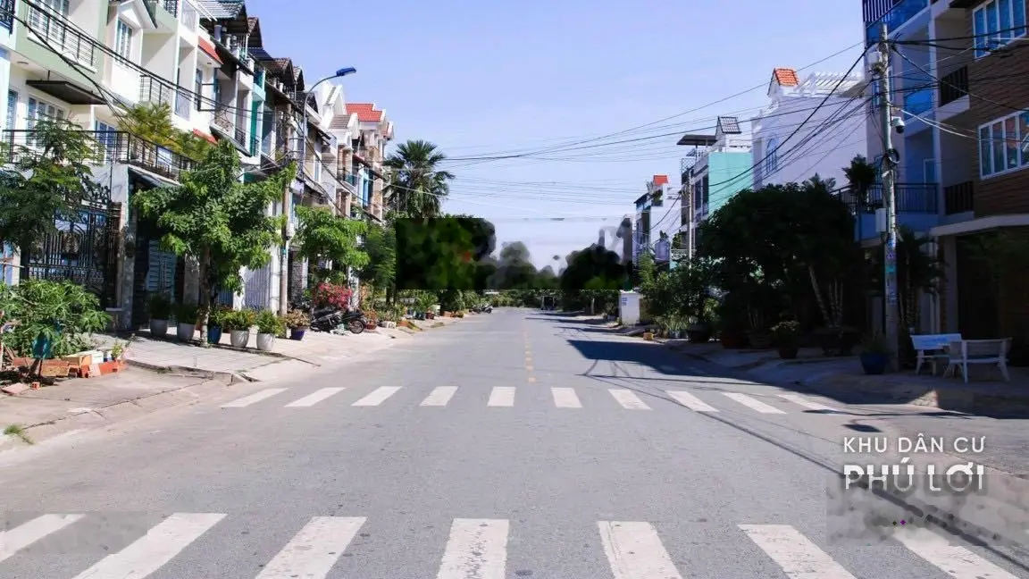 Siêu rẻ. Bán đất mặt tiền đường Phạm Thế Hiển, DT 100m2 full thổ cư chỉ 40 triệu/m2. Quận 8