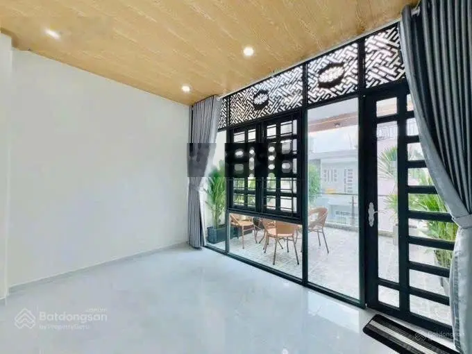 Ra ngay nhà đẹp ngay MT Lê Văn Việt - Hiệp Phú - Quận 9 ,1trệt 2lầu , giá cực rẻ chỉ 3.3 Tỷ sổ sân