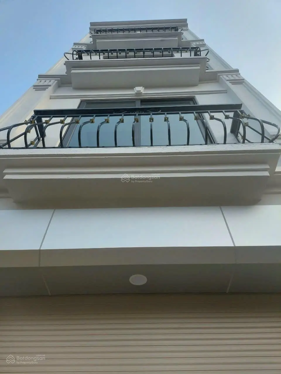 BÁN NHÀ HỮU HOÀ ( Tả Thanh oai) , oto đỗ ngay cạnh DIỆN TÍCH 33m Lô góc . 5 Tầng giá 3.8tỷ có TL.