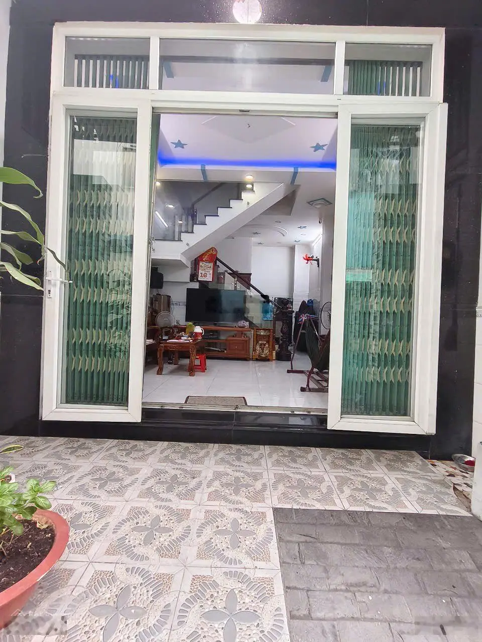 Bán nhà 2 lầu báo sang tên giáp gò vấp