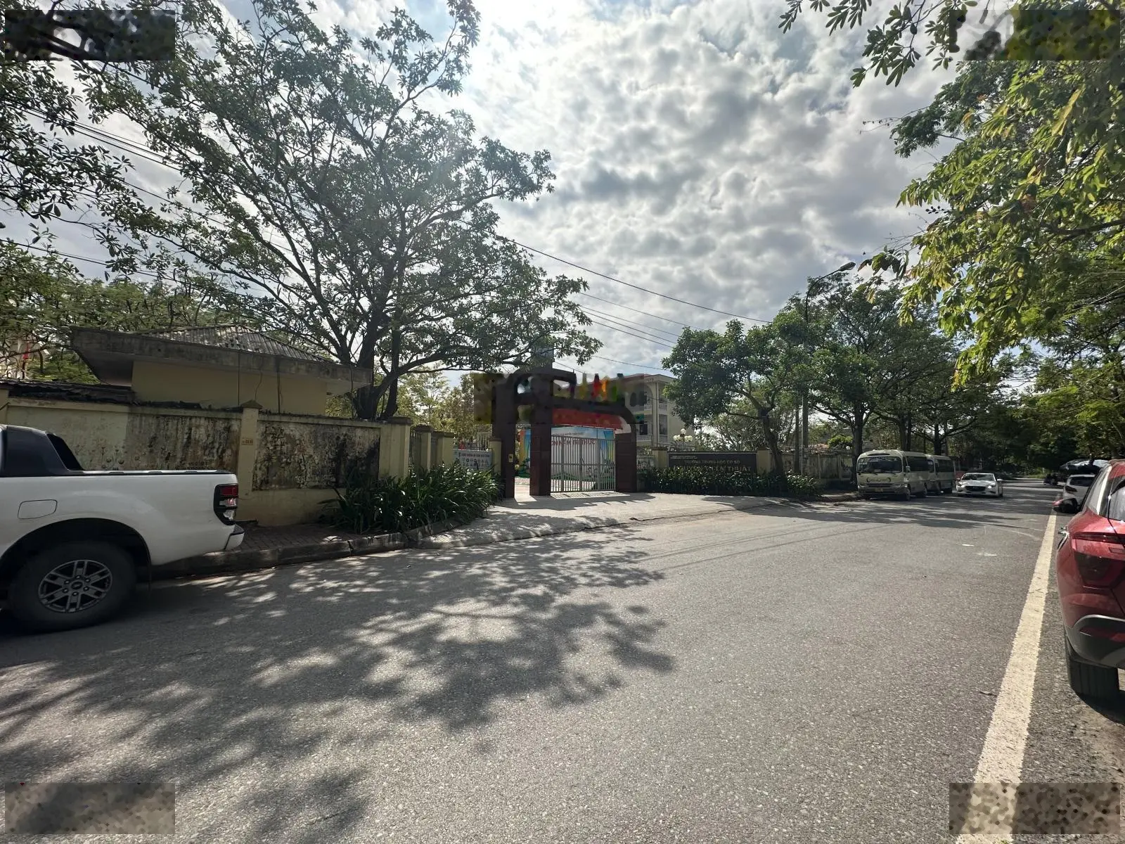 Đất đô thị, 192m2 full thổ cư, ô tô vào đất, gần trường, chợ, giá 1.35 tỷ. LH 0971 320 ***