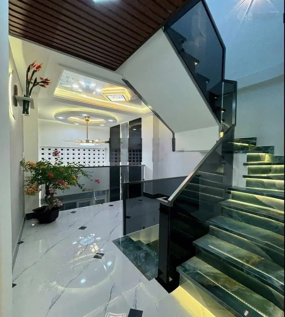 3tỷ450 Khu Vip.An Ninh,Dân Trí Cao Nhiêu Tứ,Phường 7,Quận Phú Nhuận 68m2 2 lâu 1 trệt. ( miễn cò)