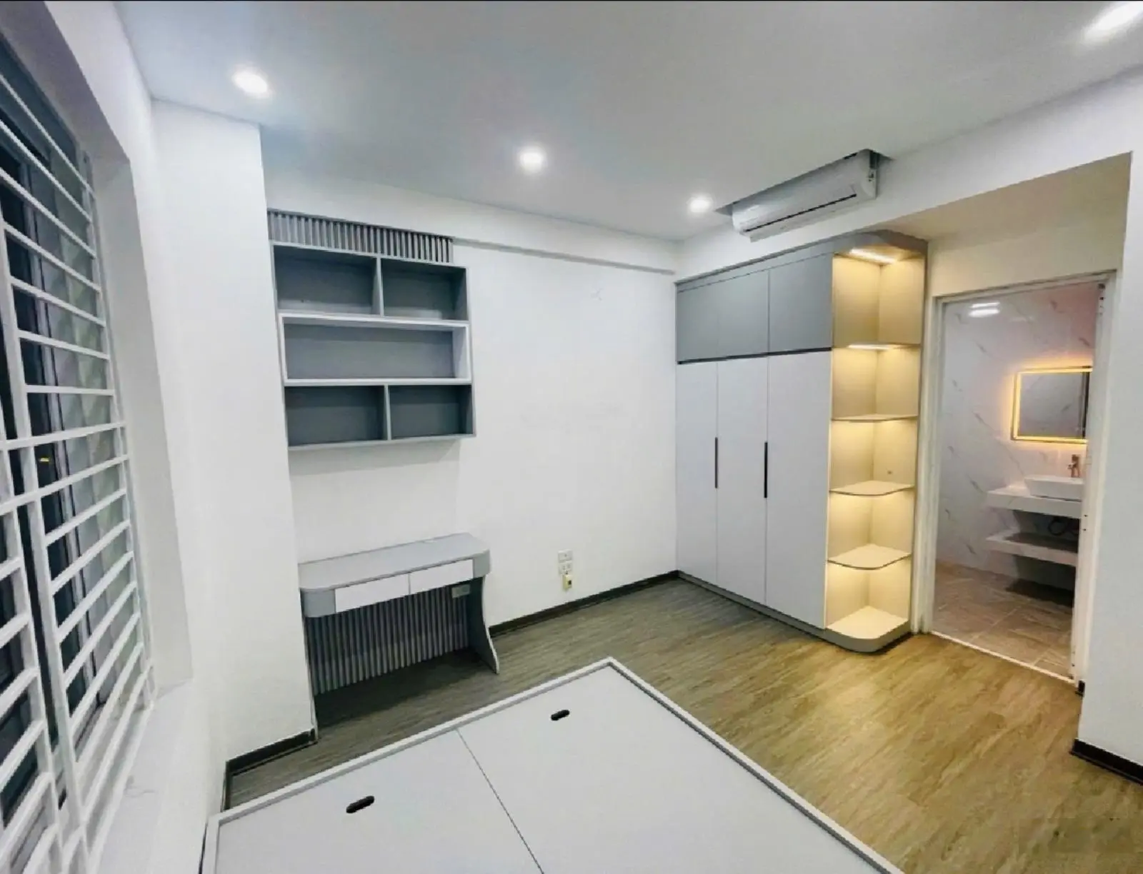 Vị trí đắc địa ! chung cư thành phố giao lưu - 76m - 2pn - nhà đẹp long lanh - đủ n/t - ở ngay