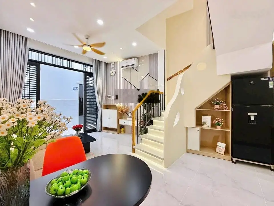 Bán nhà ở ngay đường Số 9B, Tân Phú, Quận 7, giá 2 tỷ 100 triệu