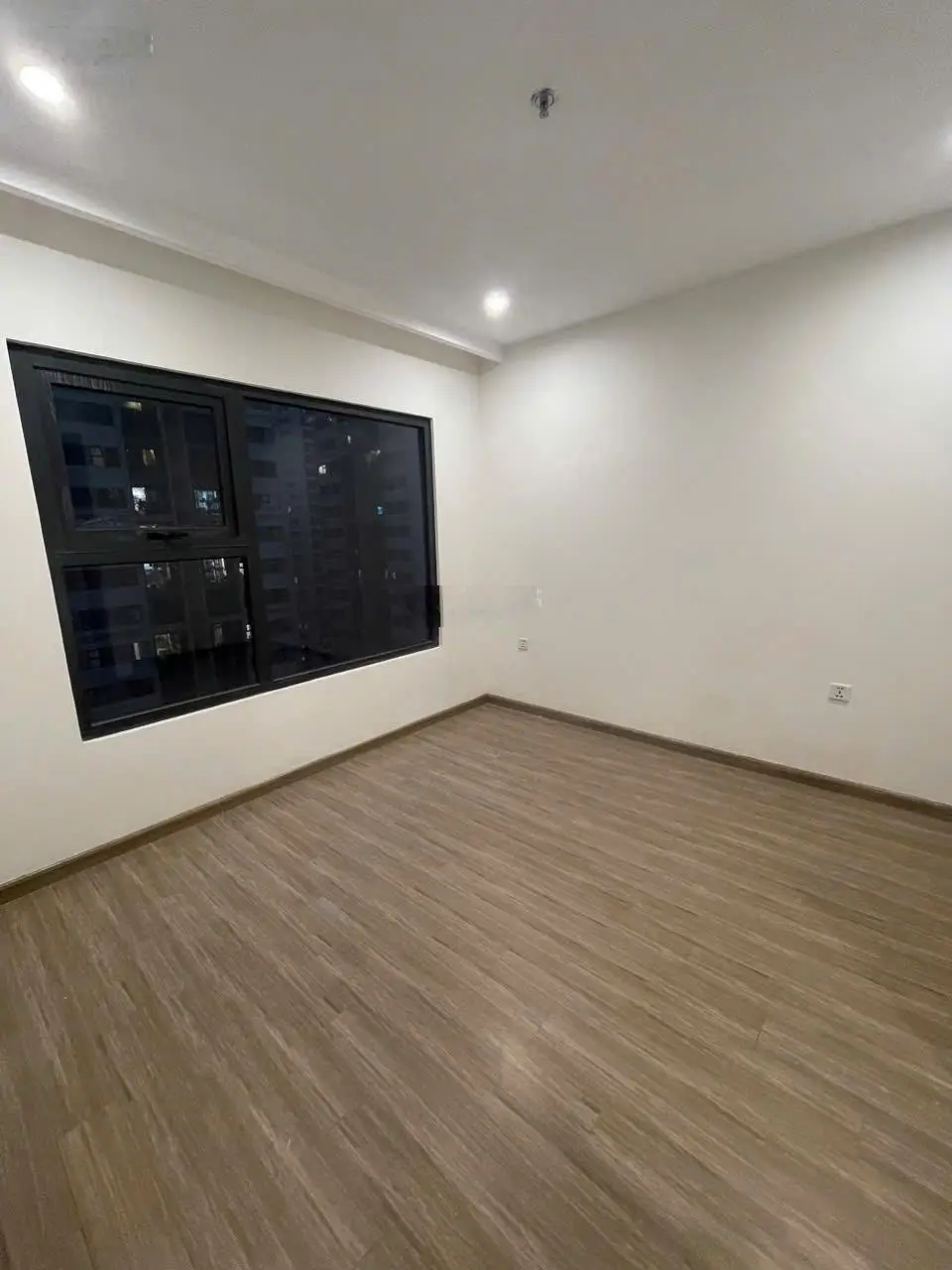 Chính chủ cần bán 10 căn tầng 18 ở 3 tòa S2.02, S2.03, S2.05 DT từ studio - 3PN