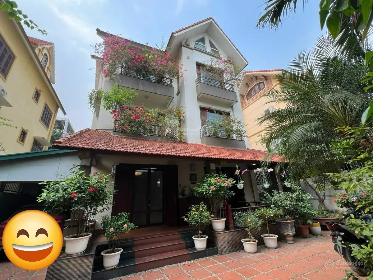 Bán biệt thự 300m2 tại Trần Thủ Độ, Hoàng Liệt, Hoàng Mai, Hà Nội, giá siêu hời 92,9 tỷ