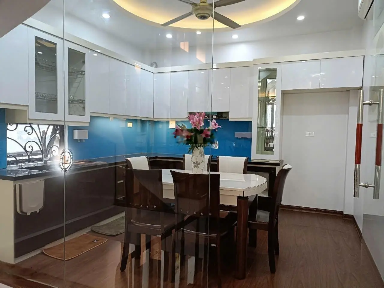 Bán nhà riêng đẹp tại Ngọc Lâm, 10 tỷ, 42m2, gần bv Tâm Anh, cầu Chương Dương, Big C Long Biên