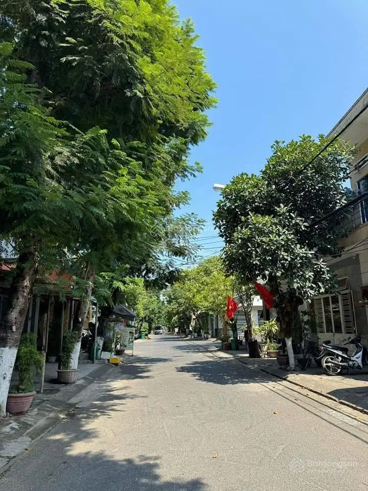 Nhà 3 tầng 2 mặt tiền đường Nguyễn Chích và Phú Lôc Gần Lý Thái Tông , giá 5,2 tỷ