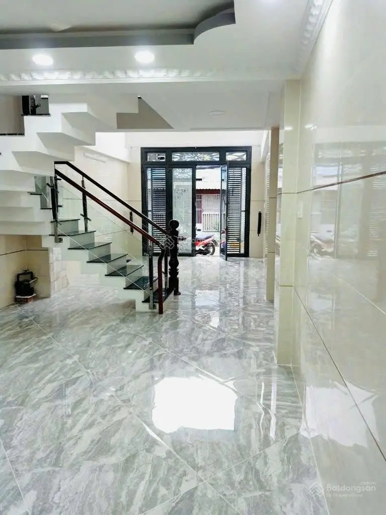 Bán nhà sát Tên Lửa - DT 60m2 đường nhựa 6m thông HL2 - 5 tầng BTCT - 5.x tỷ chốt