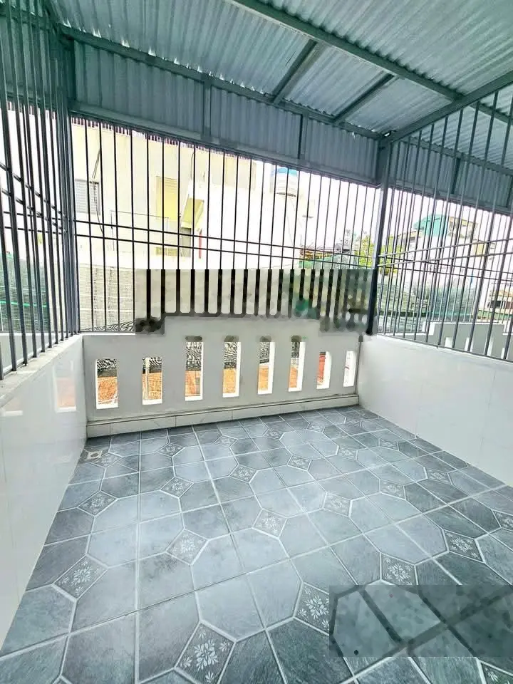 Hót. chính chủ bán gấp nhà đẹp đường phạm văn đồng, cầu giấy