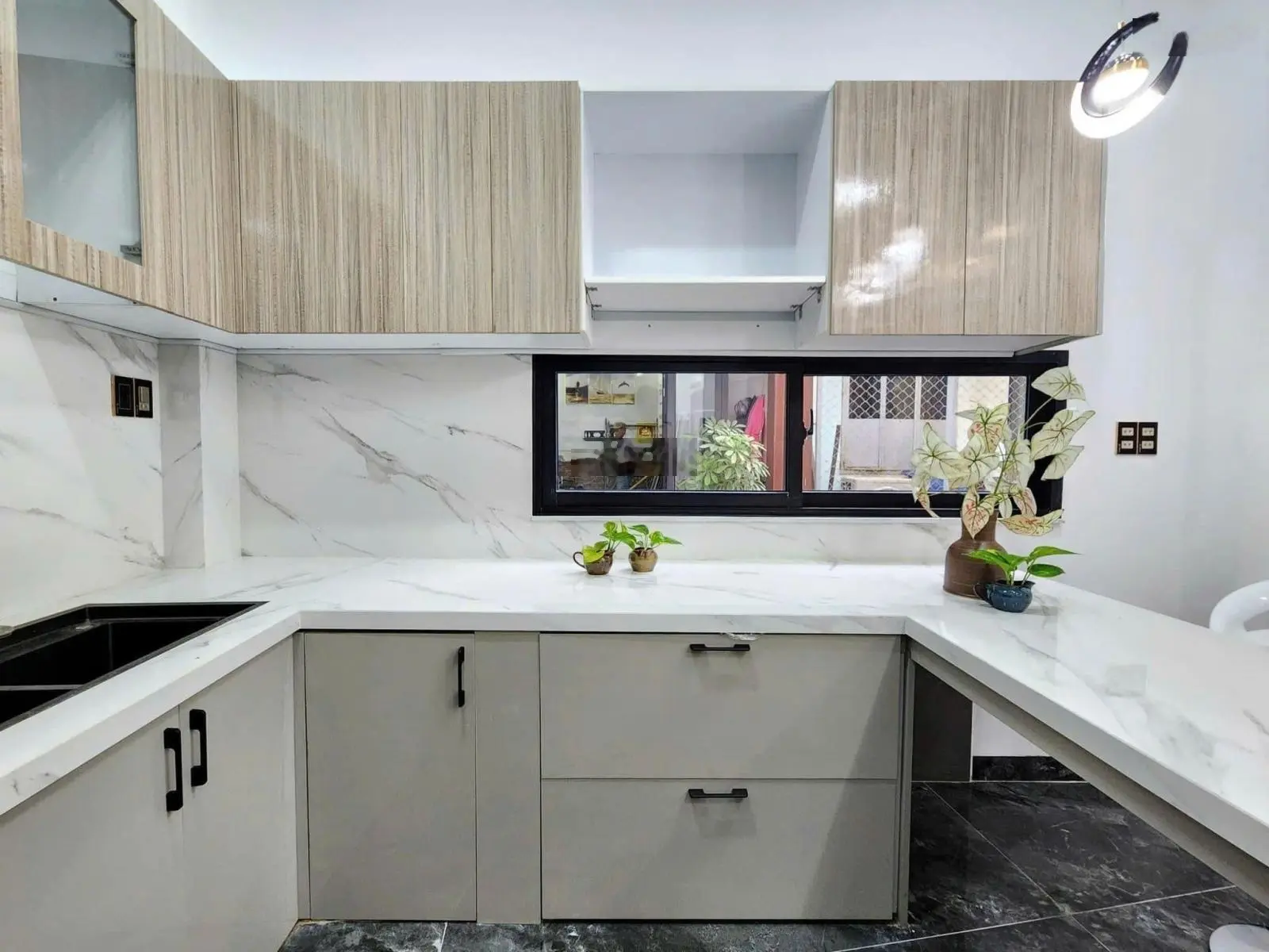 Siêu phầm hot nhà đẹp tạI Phạm Thế Hiển Q8 DT 90m2, hẻm 4m giá chỉ 16 tỷ