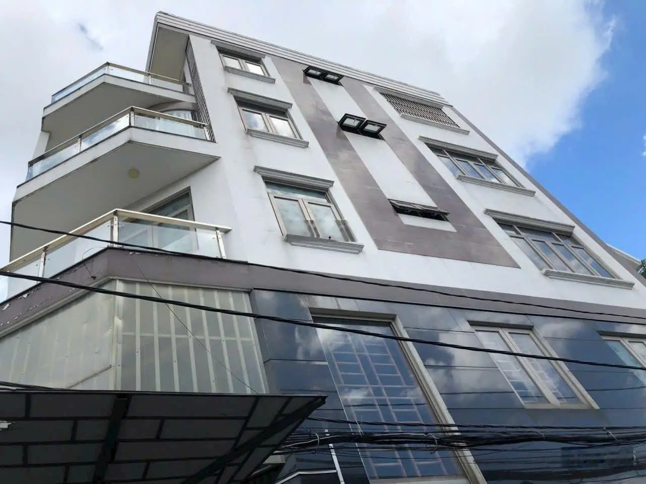 Bán chung cư mini đường số 9 quốc lộ 13 ngay vạn phúc giá tốt chỉ 9,5 tỷ 95 m2 pháp lý đầy đủ